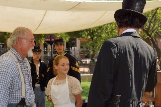President Lincoln greets 10th Cavalry members